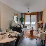 Apartment Aiguille De Chamonix, Alpes Agency, Chamonix, Sleeps 4