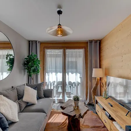 Apartment Aiguille De Chamonix, Alpes Agency, Central Chamonix, Sleeps 4 *