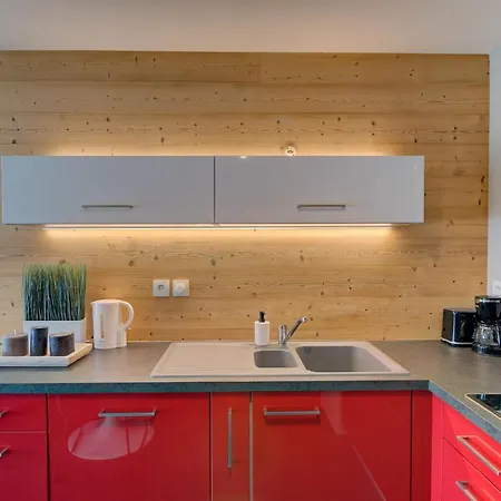 Апартаменты Aiguille De Chamonix, Alpes Agency, Chamonix, Sleeps 4 Шамони
