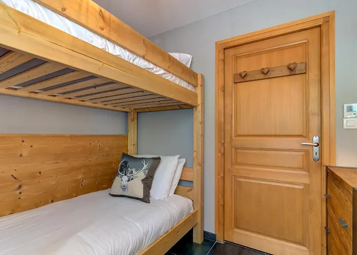 Apartment Aiguille De Chamonix, Alpes Agency, Central Chamonix, Sleeps 4