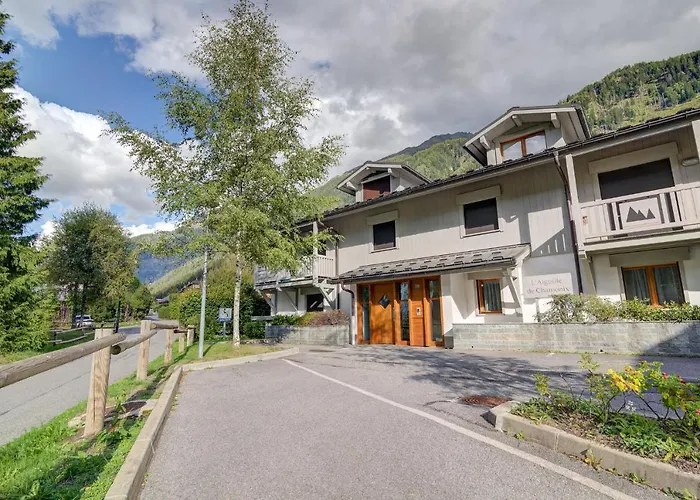 Apartment Aiguille De Chamonix, Alpes Agency, Central Chamonix, Sleeps 4