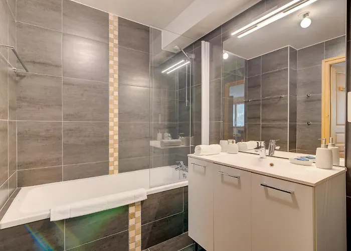 Aiguille De Chamonix- Alpes Travel - Apartment *