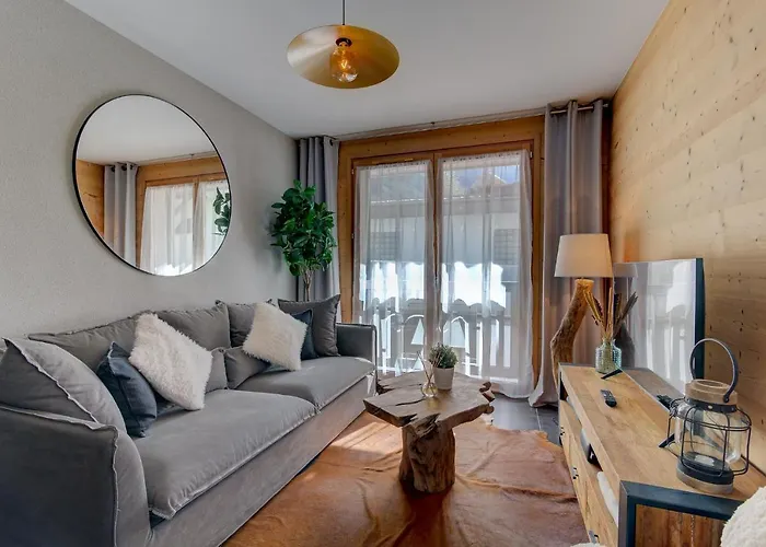 Apartment Aiguille De Chamonix, Alpes Agency, Central Chamonix, Sleeps 4 Chamonix